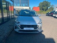 Gebraucht Hyundai i10 Select 67 PS (49 kW) 2021 Silber Kleinwagen