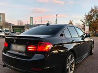 Gebraucht BMW 320 Sport Line 184 PS (135 kW) 2012 Schwarz Limousine