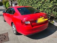 Second-hand Skoda Octavia 105 CP (77 kW) 2014 Roșu Hatchback