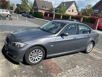 Second-hand BMW 318 143 CP (105 kW) 2008 Gri Berlinǎ
