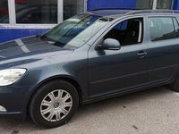 Gebraucht Skoda Octavia 105 PS (77 kW) 2010 Grau Kombi