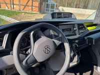 Gebraucht VW Transporter 110 PS (80 kW) 2021 Candyweiß Van
