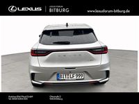 Neu Lexus LBX 136 PS (100 kW) 2025 Silber SUV