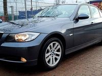 Gebraucht BMW 318 129 PS (94 kW) 2006 Grau Limousine