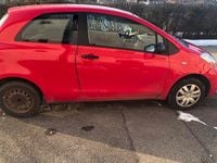 Gebraucht Toyota Yaris Basis 69 PS (50 kW) 2010 Rot Kleinwagen