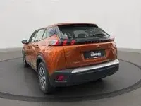 Gebraucht Peugeot e-2008 Active 100 kW (136 PS) 2022 Lackierung orange fusion/ty... SUV