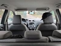 Gebraucht Ford Focus Ambiente 109 PS (80 kW) 2007 Grau Kombi