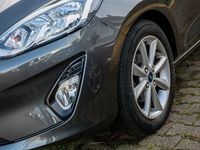 Gebraucht Ford Fiesta Cool & Connect 101 PS (74 kW) 2019 Grau Kleinwagen