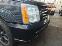 Gebraucht Cadillac Escalade 349 PS (256 kW) 2002 Schwarz SUV