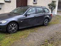 Gebraucht BMW 318 143 PS (105 kW) 2008 Grau Kombi