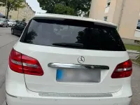 Gebraucht Mercedes B180 122 PS (89 kW) 2013 Weiß Kleinwagen