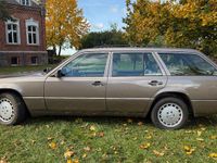 Gebraucht Mercedes E230 132 PS (97 kW) 1991 Braun Kombi