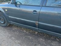 Gebraucht VW Passat Basis 101 PS (74 kW) 1999 Grün Kombi