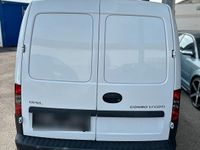 Gebraucht Opel Combo 101 PS (74 kW) 2011 Weiß Kombi