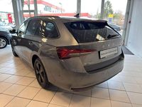 Gebraucht Skoda Octavia Selection 150 PS (110 kW) 2025 Grau Kombi