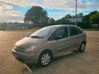 Gebraucht Citroën Xsara Picasso 115 PS (84 kW) 2004 Gelb Van / Kleinbus