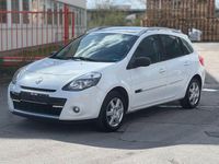 Gebraucht Renault Clio II Night&Day 75 PS (55 kW) 2010 Weiß Limousine