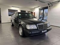 Usata Mercedes E320 220 CV (161 kW) 1993 Nero Station wagon