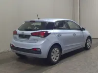 Gebraucht Hyundai i20 Trend 101 PS (74 kW) 2019 Weiß Kleinwagen