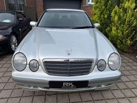 Gebraucht Mercedes E200 Classic 163 PS (119 kW) 2000 Silber Limousine