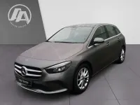 Gebraucht Mercedes B180 Progressive 116 PS (85 kW) 2019 Mountaingrau Kleinwagen