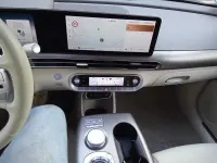 Second-hand Genesis GV60 Sport 233 kW (318 CP) 2022 Albastru SUV