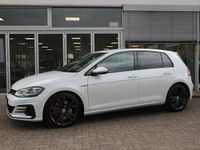 Gebraucht VW Golf VII GTI 245 PS (180 kW) 2018 Oryxwhite perlmutteffekt Limousine