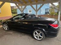 Gebraucht Opel Astra Cabriolet Cosmo 140 PS (102 kW) 2010 Schwarz Cabrio
