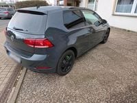 Gebraucht VW Golf 86 PS (63 kW) 2018 Grau Coupé