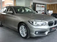 Gebraucht BMW 118 Advantage 136 PS (100 kW) 2017 Platinsilber metallic Kleinwagen