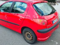 Gebraucht Peugeot 206 75 PS (55 kW) 2004 Rot Kleinwagen