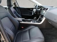 Gebraucht Jaguar XE SE 204 PS (150 kW) 2023 Schwarz Limousine