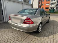 Gebraucht Mercedes C180 143 PS (105 kW) 2004 Beige Limousine
