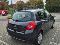 Gebraucht Renault Clio II 75 PS (55 kW) 2006 Blau Kleinwagen