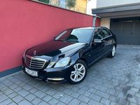 Gebraucht Mercedes E350 Avantgarde 265 PS (194 kW) 2012 Schwarz Limousine