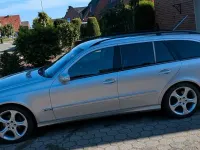 Gebraucht Mercedes E270 177 PS (130 kW) 2003 Silber Kombi
