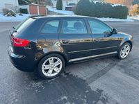 Gebraucht Audi A3 Ambiente 160 PS (117 kW) 2010 Schwarz Limousine