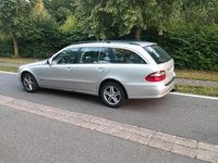 Gebraucht Mercedes E220 150 PS (110 kW) 2003 Silber Kombi