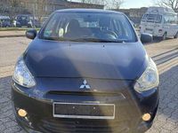 Gebraucht Mitsubishi Space Star Top 71 PS (52 kW) 2014 Schwarz Van / Kleinbus