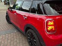 Gebraucht Mini Cooper 102 PS (75 kW) 2019 Rot Kleinwagen