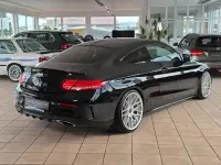Gebraucht Mercedes C400 333 PS (244 kW) 2018 Schwarz Coupé