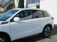 Gebraucht Suzuki Vitara Comfort+ 102 PS (75 kW) 2022 Weiß SUV