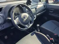 Gebraucht Toyota Yaris 70 PS (51 kW) 2012 Rot Kleinwagen