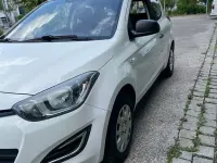 Gebraucht Hyundai i20 Edition 86 PS (63 kW) 2014 Silber Kleinwagen