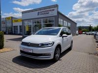 Gebraucht VW Touran S 150 PS (110 kW) 2024 Weiß Van / Kleinbus