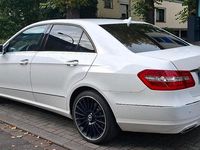Gebraucht Mercedes E200 Avantgarde 136 PS (100 kW) 2012 Weiß Limousine