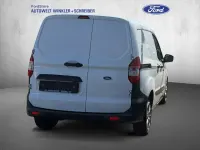 Gebraucht Ford Courier Trend 101 PS (74 kW) 2022 Weiß Van / Kleinbus