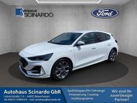 Gebraucht Ford Focus ST-Line X 155 PS (114 kW) 2024 Frostweiss Limousine