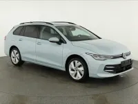 Neu VW Golf VIII Life 2026 Crystal ice blue metallic Kombi