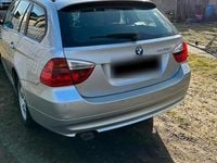 Gebraucht BMW 320 163 PS (119 kW) 2006 Silber Kombi